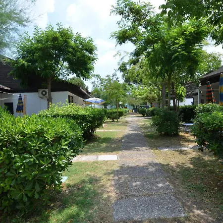 Appealing Bungalow In Casalborsetti Near Seabeach بيت للعطل كاسال بورسيتي